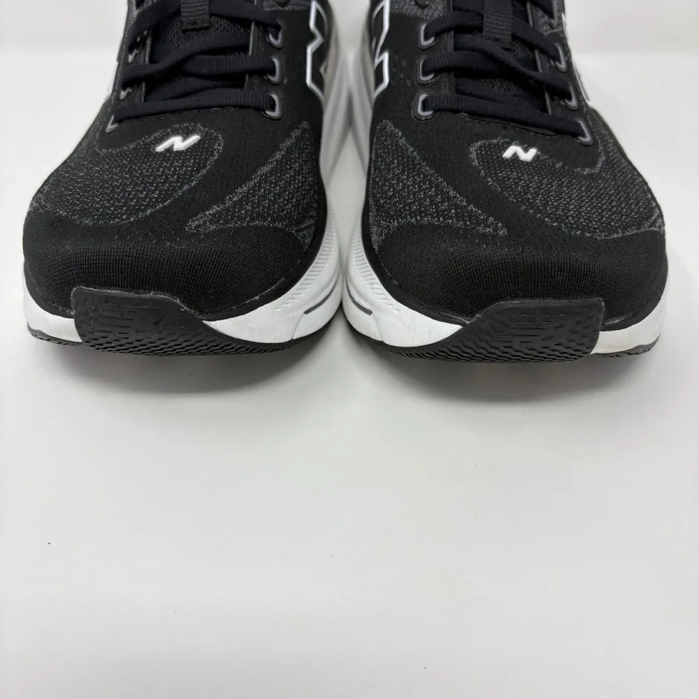 New Balance Fresh Foam X 860v15 Women's Size 9 Wide Black White Running Shoes